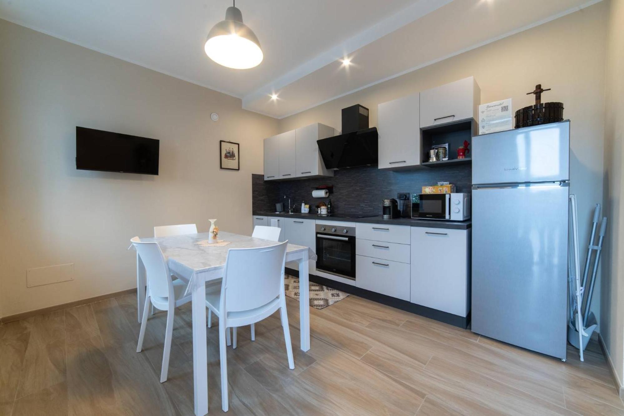 Casa Rubbo - Appartamento 'Como' Nelle Langhe Alba Kültér fotó